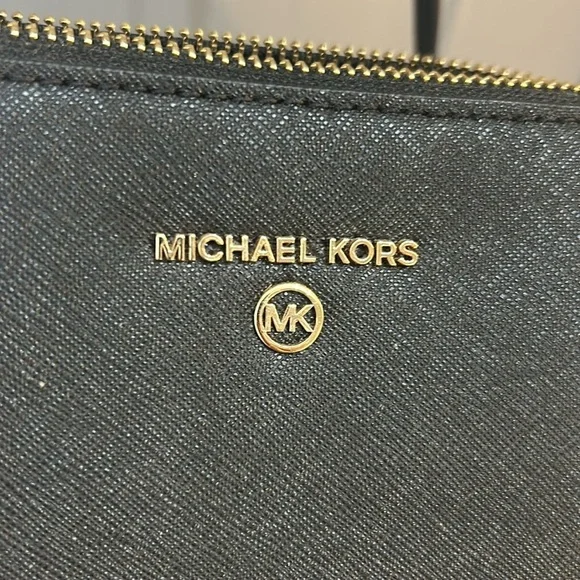 NWT MICHAEL KORS • Jet Set Charm Purse • Black - Picture 5 of 8